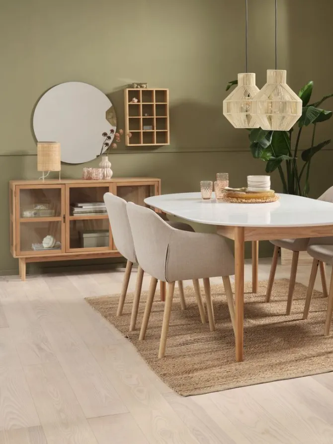 MARSTRAND Ø110 bord hvid + 4 ADSLEV stole beige