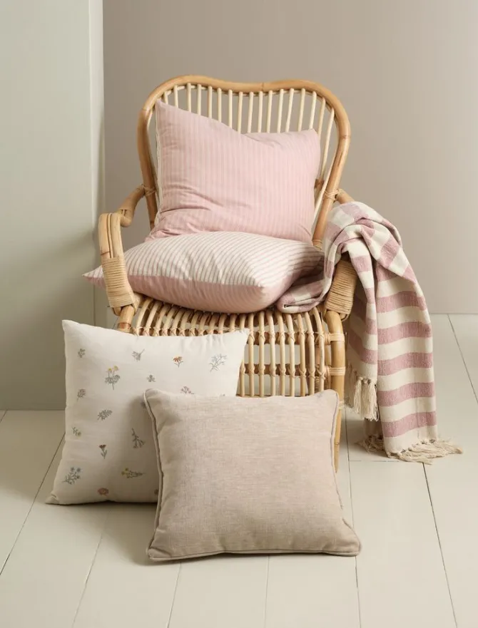 Pyntepude HORNFIOL 45x45 chenille beige