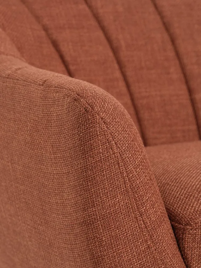 Sofa EGEDAL 2.5-pers. terrakottafarvet stof/egefarve