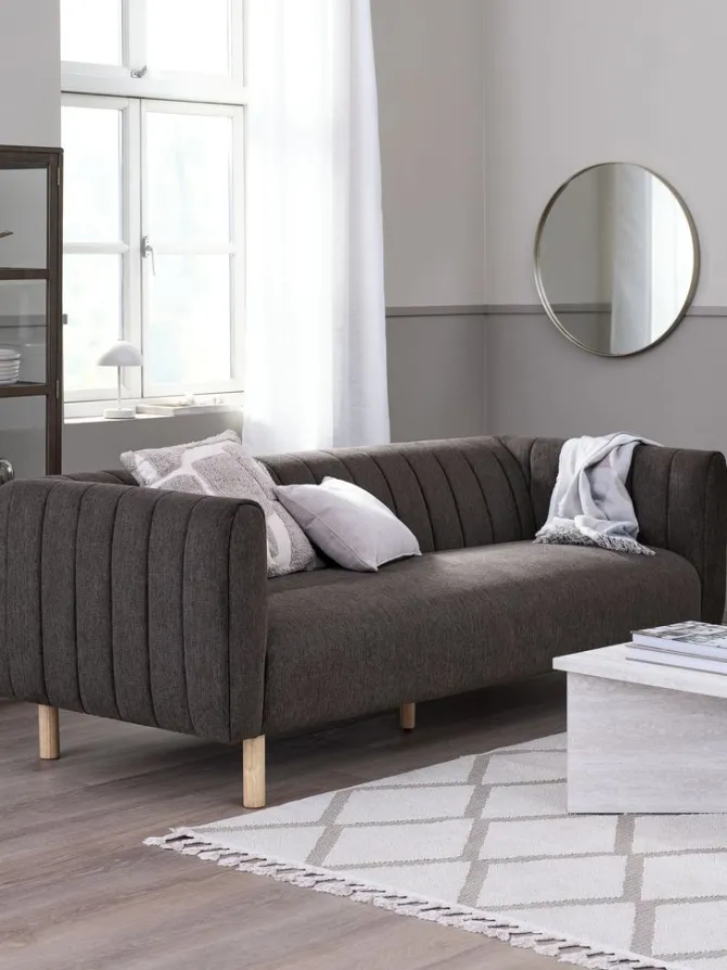 Sofa MAGLEBY 3-pers. mørkebrunt stof/egefarve