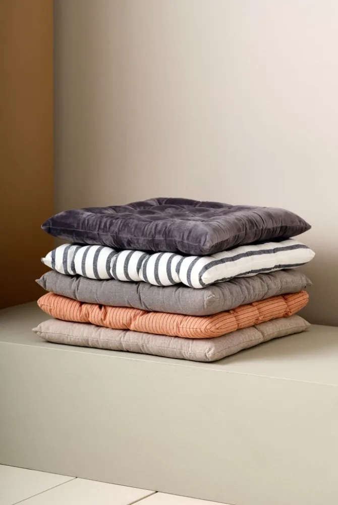 Stolehynde ELVESNELLE 40x40x4 beige