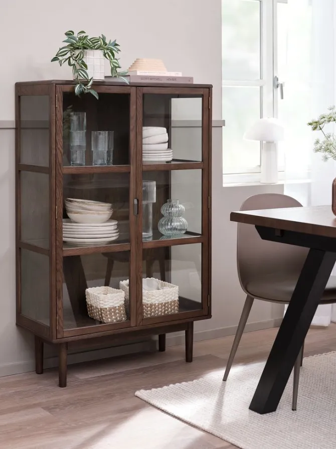 Vitrine VESTERBY lav 2 låger mørk eg
